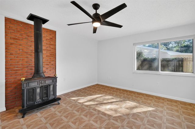 3450 LAUREL DRIVE, Mount Dora, FL 32757