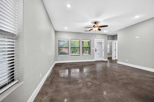 211 W Murray Street, Denison, TX 75020