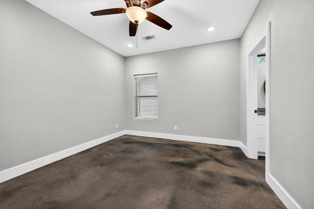 211 W Murray Street, Denison, TX 75020