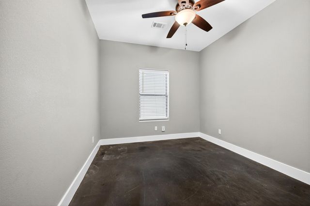 211 W Murray Street, Denison, TX 75020