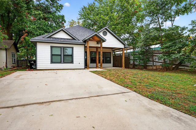 211 W Murray Street, Denison, TX 75020