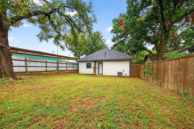 211 W Murray Street, Denison, TX 75020