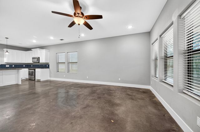 211 W Murray Street, Denison, TX 75020