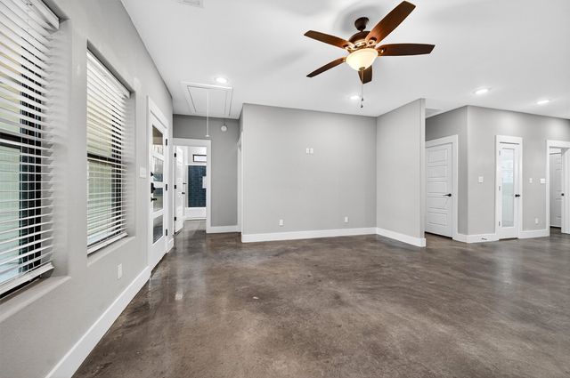 211 W Murray Street, Denison, TX 75020