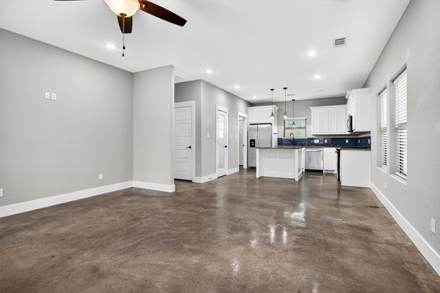 211 W Murray Street, Denison, TX 75020