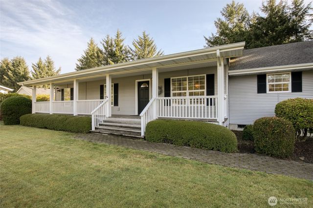 646 Woodland Loop NE, Ocean Shores, WA 98569