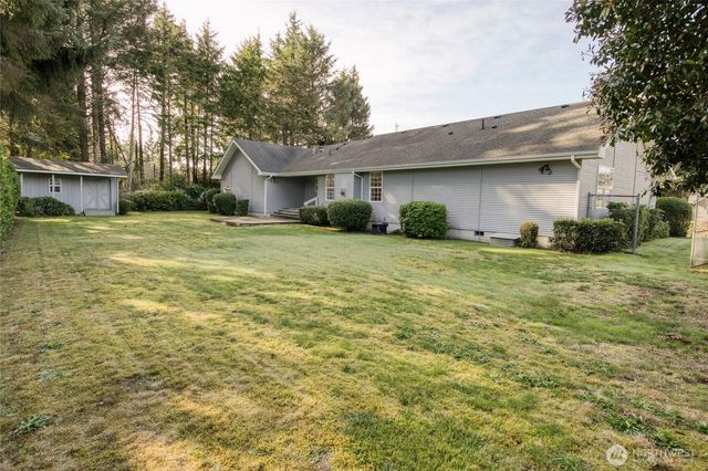 646 Woodland Loop NE, Ocean Shores, WA 98569