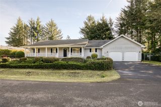 646 Woodland Loop NE, Ocean Shores, WA 98569