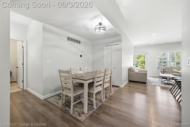 24066 Hemlock Drive, Flat Rock, MI 48134