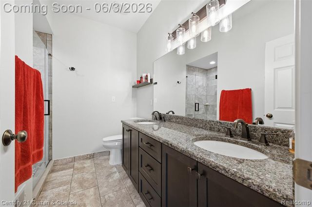 24066 Hemlock Drive, Flat Rock, MI 48134