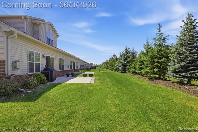 24066 Hemlock Drive, Flat Rock, MI 48134