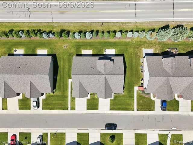 24066 Hemlock Drive, Flat Rock, MI 48134