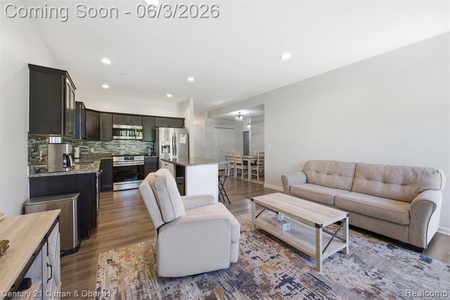 24066 Hemlock Drive, Flat Rock, MI 48134