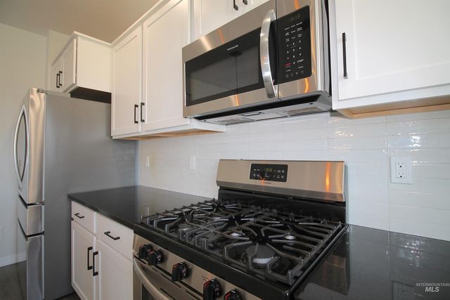 10010 W Lyrical Dr, Boise, ID 83709