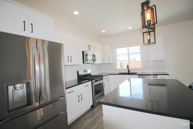 10010 W Lyrical Dr, Boise, ID 83709