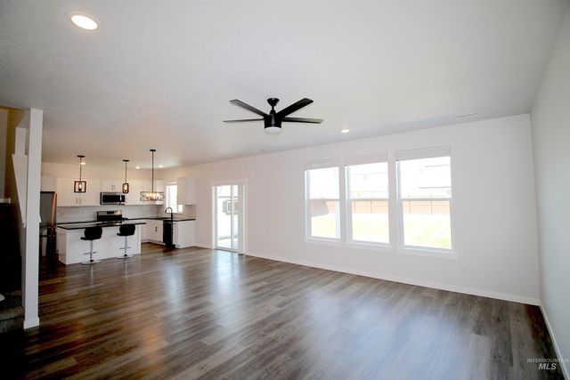 10010 W Lyrical Dr, Boise, ID 83709