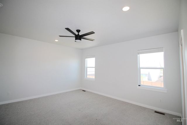 10010 W Lyrical Dr, Boise, ID 83709