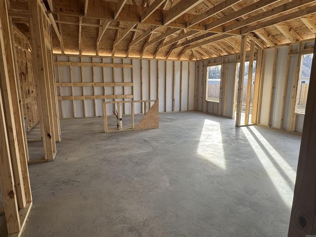 15 Oak Leaf Drive, Conway, AR 72032