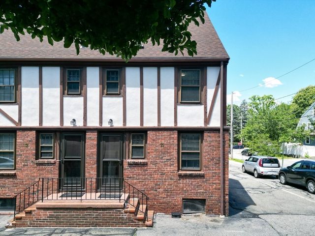 247 Washington St 11, Winchester, MA 01890