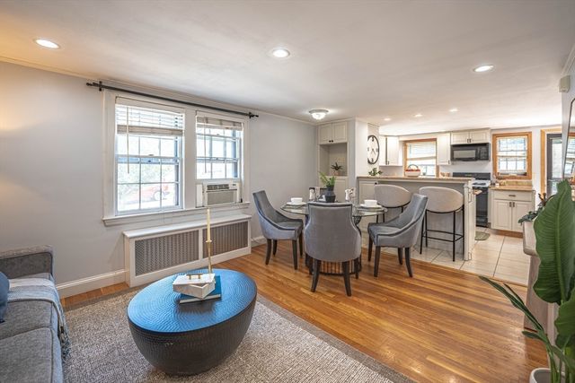 247 Washington St 11, Winchester, MA 01890