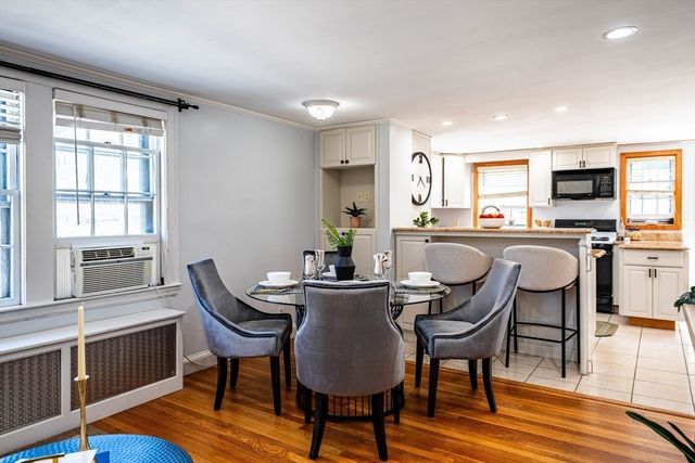 247 Washington St 11, Winchester, MA 01890