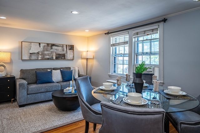 247 Washington St 11, Winchester, MA 01890