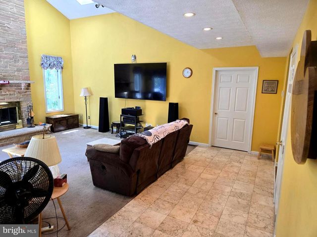 3314 CHARLES ST, Fallston, MD 21047