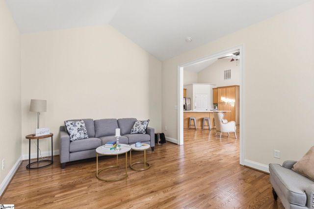 138 Yacht Drive, Laurens, SC 29360