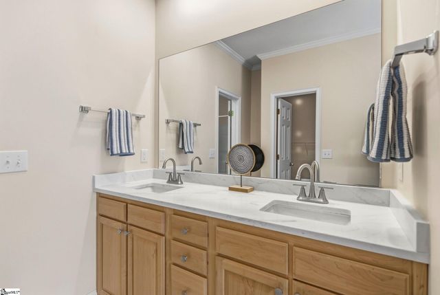 138 Yacht Drive, Laurens, SC 29360