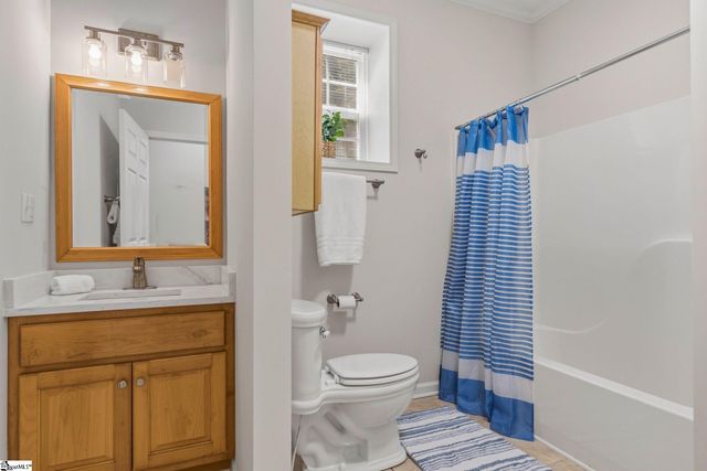 138 Yacht Drive, Laurens, SC 29360