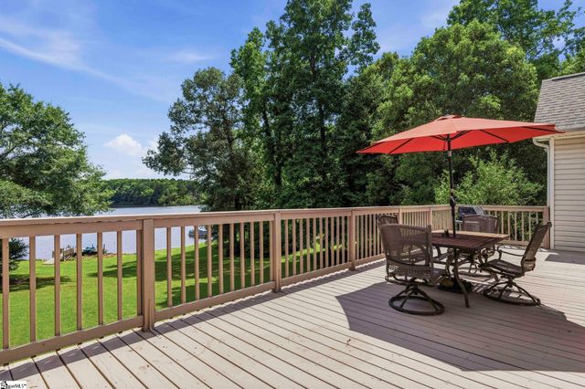 138 Yacht Drive, Laurens, SC 29360