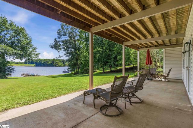 138 Yacht Drive, Laurens, SC 29360