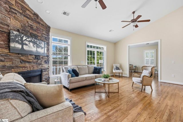 138 Yacht Drive, Laurens, SC 29360