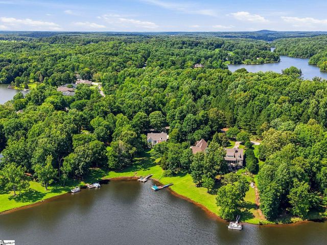 138 Yacht Drive, Laurens, SC 29360