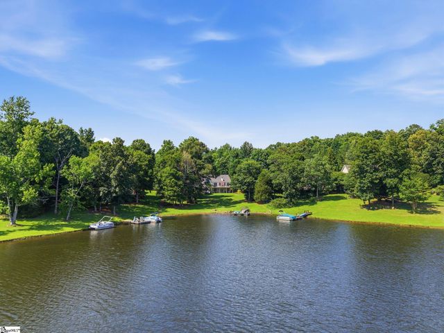 138 Yacht Drive, Laurens, SC 29360