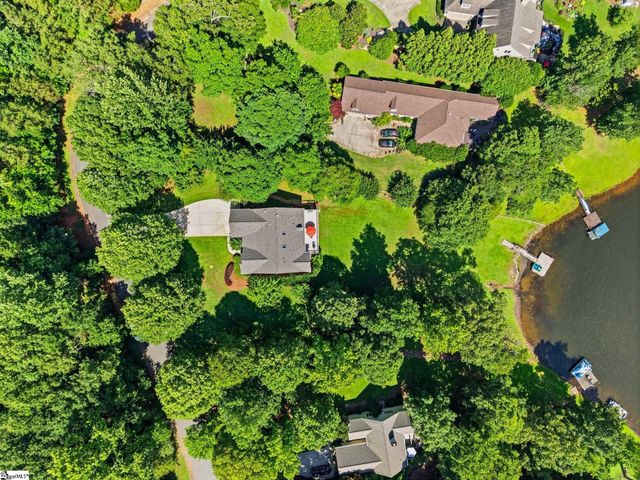 138 Yacht Drive, Laurens, SC 29360
