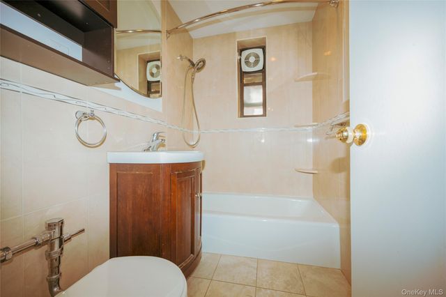 33-44 Junction Boulevard 2V, Jackson Heights, NY 11372