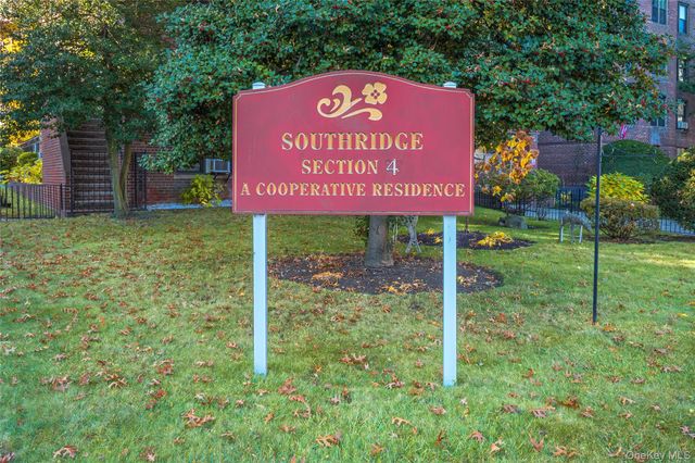 33-44 Junction Boulevard 2V, Jackson Heights, NY 11372