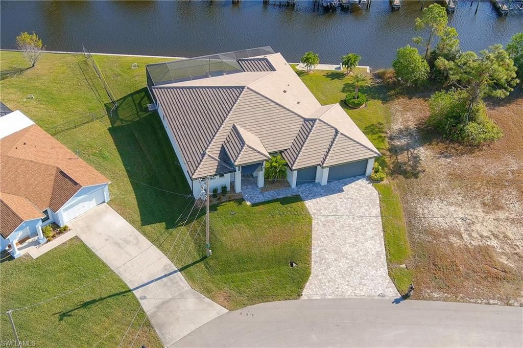 2833 41st AVE, CAPE CORAL, FL 33993 — photo 3