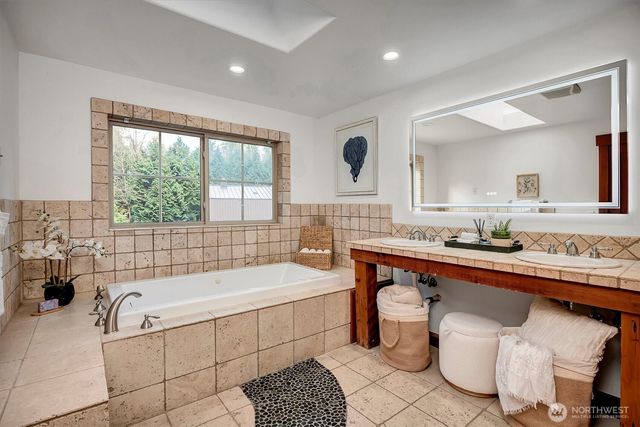 3018 Ilwaco Avenue NE, Renton, WA 98059