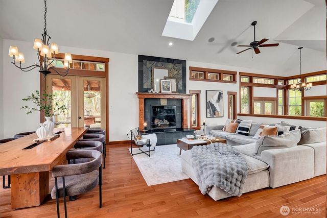 3018 Ilwaco Avenue NE, Renton, WA 98059