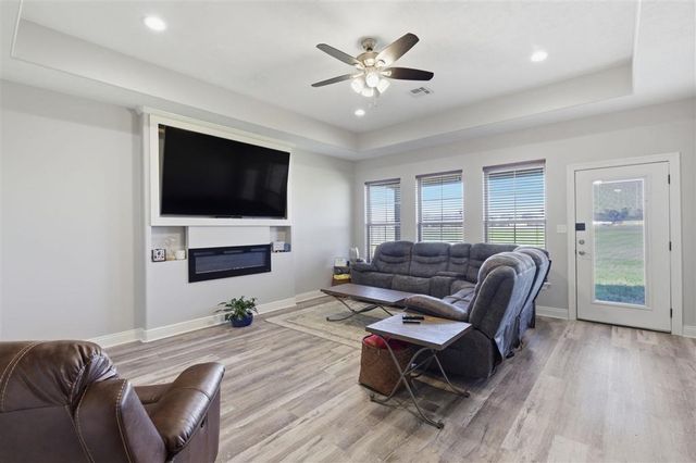 169 N White Castle, Iowa, LA 70647