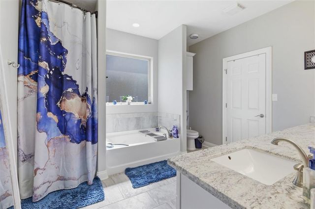 169 N White Castle, Iowa, LA 70647