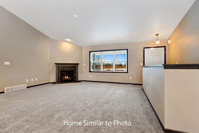 1735 BETTY JEAN LANE, Green Bay, WI 54313