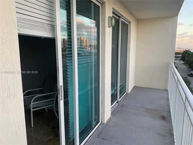 7280 SW 90th Street 504, Miami, FL 33156