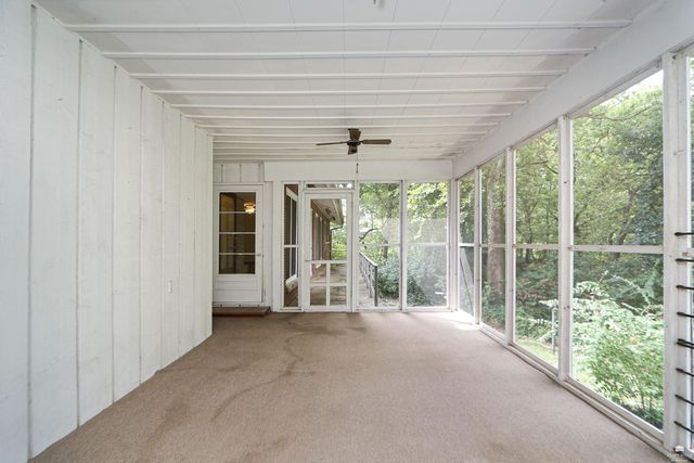505 Oakdale Drive, Manhattan, KS 66502