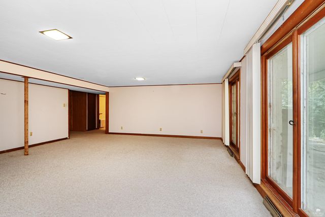 505 Oakdale Drive, Manhattan, KS 66502