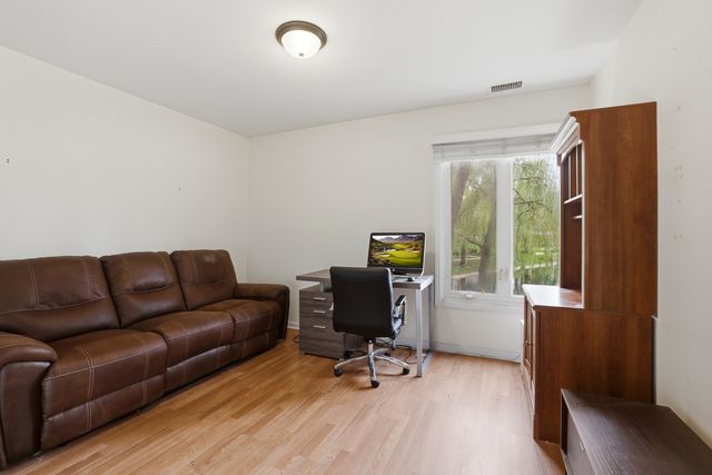 175 Lake Boulevard 302, Buffalo Grove, IL 60089