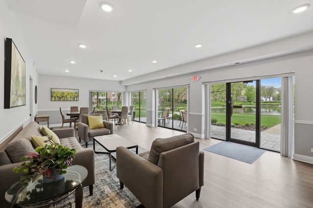 175 Lake Boulevard 302, Buffalo Grove, IL 60089