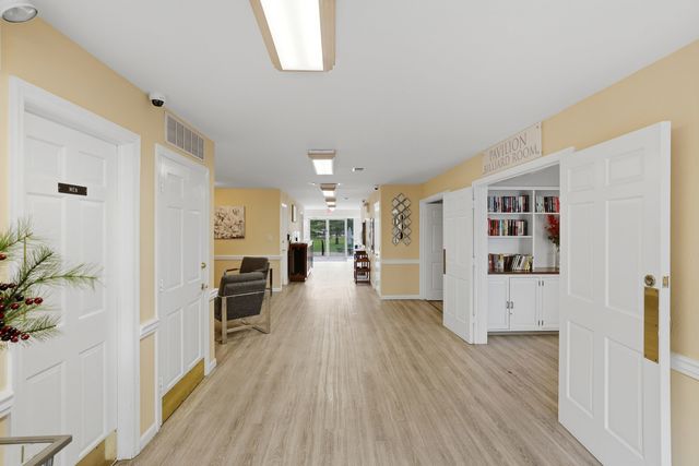 175 Lake Boulevard 302, Buffalo Grove, IL 60089